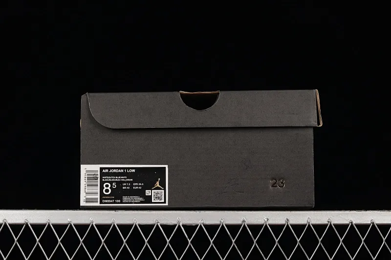All categories Air Jordan Jordan series basketball shoes Air Jordan 1 Low Z version Air Jordan 1 Low "Washed Denim" AJ1 Joe 1 navy washed denim low-top casual sneakers DM8947-100